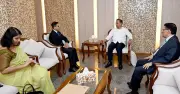 ভারতীয় হাইকমিশনারের সঙ্গে প্রধানমন্ত্রীর বিদায়ী সাক্ষাৎ