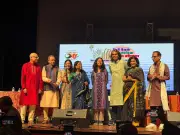 নিউইয়র্কে বাংলা বইমেলায় ঝড়-বৃষ্টি উপেক্ষা করে মানুষের ঢল