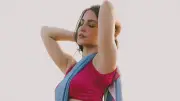 নীল শাড়িতে মায়া নিয়ে এলির দার্শনিক পোস্ট