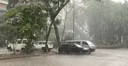 তীব্র গরমের মাঝে বৃষ্টি অব্যাহত, আগামী পাঁচ দিনের পূর্বাভাস