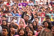 গানের সুরে হৃদস্পন্দনের রহস্য: মাতৃগর্ভের স্মৃতি