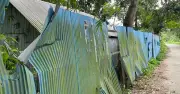 সালথায় ভ্যানচালককে মারধর নিয়ে সংঘর্ষ, আহত ১০