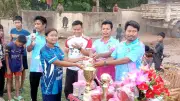 অভাবের মাঝে ফুটবল স্বপ্ন দেখছে ফুলকলি ত্রিপুরা
