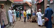ঢাকায় ঈদুল আজহার কোরবানি উৎসব, ধর্মপ্রাণ মানুষের ব্যস্ততা