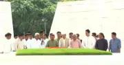 তারেক রহমানের ঈদুল আজহায় বাবা-মায়ের কবর জিয়ারত