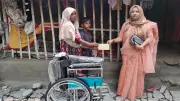 ইউএনও-এর ঈদ উপহার: অসুস্থ বাবার জন্য হুইলচেয়ার ও নগদ অর্থ পেল শিশু হযরত আলী