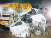 চট্টগ্রামে বাস-লেগুনা সংঘর্ষে নিহত ৪, শোকে পাগলপ্রায় স্বামীহারা স্ত্রী