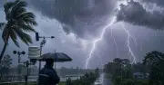 ৬০ কিমি বেগে ঝড়ো হাওয়া, বৃষ্টির শঙ্কা কয়েক অঞ্চলে