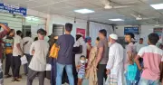 ঈদুল আজহার ছুটিতে মিটফোর্ড হাসপাতালে রোগীর চাপ বেড়েছে কয়েকগুণ