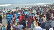 ঈদের ছুটিতে কক্সবাজারে পর্যটকের ঢল, দুই দিনে দুই লাখের বেশি আগমন