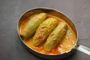 পটোলের দোলমা: মাছ বা মাংসের পুরে অনন্য পদ