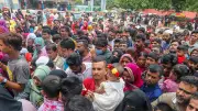 গরমে ডোনাল্ড ট্রাম্পের খাঁচায় ভিড়: জাতীয় চিড়িয়াখানায় দর্শনার্থীদের উচ্ছ্বাস