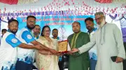 বগুড়ায় বিদায়ী শিক্ষক-কর্মচারীদের সংবর্ধনা ও ফ্যামিলি মিট অনুষ্ঠিত