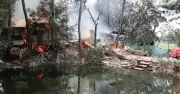 নোয়াখালীতে যুবক হত্যার প্রতিবাদে পাঁচ ঘরে আগুন