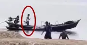 নাফ নদীতে রোহিঙ্গা দুর্বৃত্তদের গুলি, জেলে নৌকা ডুবি, আটক ২