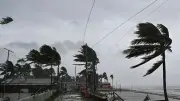১৭ অঞ্চলে বজ্রবৃষ্টিসহ ঝড়ের পূর্বাভাস, বিএনপির শ্রমিক সমাবেশ