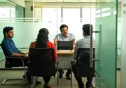 কর্মস্থলে উপেক্ষিত? করণীয় জেনে নিন