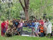 দ্বিজেন শর্মা প্রকৃতিপাঠে শিক্ষার্থীদের গাছ চেনানো হলো