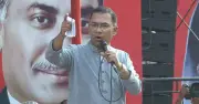 প্রধানমন্ত্রী তারেক রহমানের শ্রমিকের খাতায় নাম লেখানোর আহ্বান