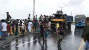 নিয়ন্ত্রণ হারিয়ে ট্রাকে আগুন, উদ্ধার বিপুল শুটারগান ও সরঞ্জাম