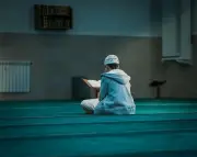 কোরআনের আলোকে সত্যের পথ ও ভ্রষ্টতার অন্ধকার