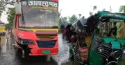 নেত্রকোনায় বাস-সিএনজি সংঘর্ষে নিহত ২, আহত ৩