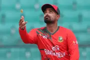 বাংলাদেশের জয়ে মিরাজের অলরাউন্ড নৈপুণ্য