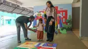 দক্ষতাভিত্তিক শিক্ষায় এগিয়ে ইংরেজি মাধ্যম স্কুল