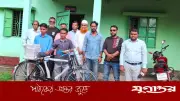 পত্রিকা হকার সুজিতের পাশে ডেপুটি স্পিকার কায়সার কামাল