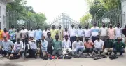 মুক্ত গণমাধ্যম দিবসে মুখে কালো কাপড় বেধে মানববন্ধন সুপ্রিম কোর্ট সাংবাদিকদের