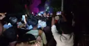 প্রেমে ব্যথা পেয়ে ৪৬০ ফুট টাওয়ারে উঠে লাফানোর হুমকি যুবকের
