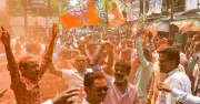 ভারতে আঞ্চলিক দলগুলোর সংকট: ভোটাররা কেন জাতীয় দলের দিকে ঝুঁকছে?