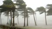 দেশের ৮ অঞ্চলে ৬০ কিমি বেগে বজ্রবৃষ্টির শঙ্কা