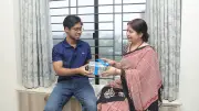 মা দিবসে মাকে বিশেষ উপহারে জানান ভালোবাসা