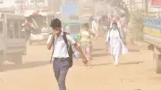 বায়ুদূষণে শীর্ষে ঢাকা, স্বর্ণের দামে বড় পতন
