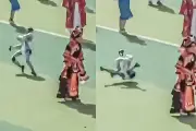চীনের স্কুলে নাচের সময় নিয়ন্ত্রণ হারাল রোবট, আতঙ্ক