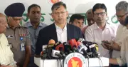 অবৈধ অস্ত্র জমা না পড়ায় ডিসিদের কঠোর নির্দেশ স্বরাষ্ট্রমন্ত্রীর