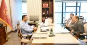প্রধানমন্ত্রীর সাথে টিআইবি নির্বাহীর সাক্ষাৎ