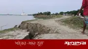 তালতলীতে বেড়িবাঁধে ফাটল, ১৫ গ্রামের মানুষ ঝুঁকিতে