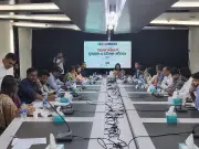 শ্রমিকের কম মজুরি ও উৎপাদনশীলতা: গোলটেবিলে সমাধানের পথ