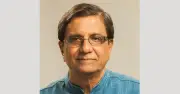 প্রথম আলো সম্পাদকসহ তিন সাংবাদিকের বিরুদ্ধে মানহানির মামলা