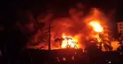 রাজধানীর কদমতলীতে সাদ্দাম মার্কেটে ভয়াবহ আগুন