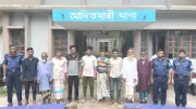 পুলিশের চিরুনি অভিযানে গ্রেপ্তার ১২, বালু উত্তোলন হালাল করতে মানববন্ধন