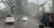 চার অঞ্চলে বৃষ্টি, নদীবন্দরে ১ নম্বর সতর্ক সংকেত
