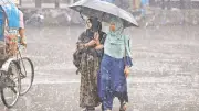 ৯ দিন বৃষ্টির আভাস, বিপুল ভারতীয় মদসহ গ্রেপ্তার ১