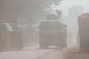 বায়ুদূষণে বিশ্বের দ্বিতীয় ঢাকা, মান 'অস্বাস্থ্যকর'