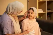 জান্নাতের সহজ দরজা মা-বাবা, সেবা করুন এখনই