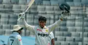 অভিষেক টেস্টে সেঞ্চুরি করে রেকর্ডে আজান আওয়াইস