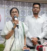 পশ্চিমবঙ্গে ভরাডুবির পর তৃণমূলে অসন্তোষ, নেতৃত্বের বিরুদ্ধে ক্ষোভ