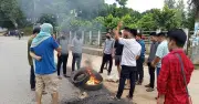 সাজেকে ইউপিডিএফ সদস্য হত্যার প্রতিবাদে আধাবেলা সড়ক অবরোধ